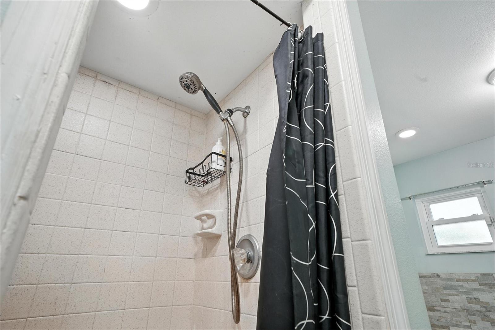 Listing photo id 8 for 22422 Stillwood Drive