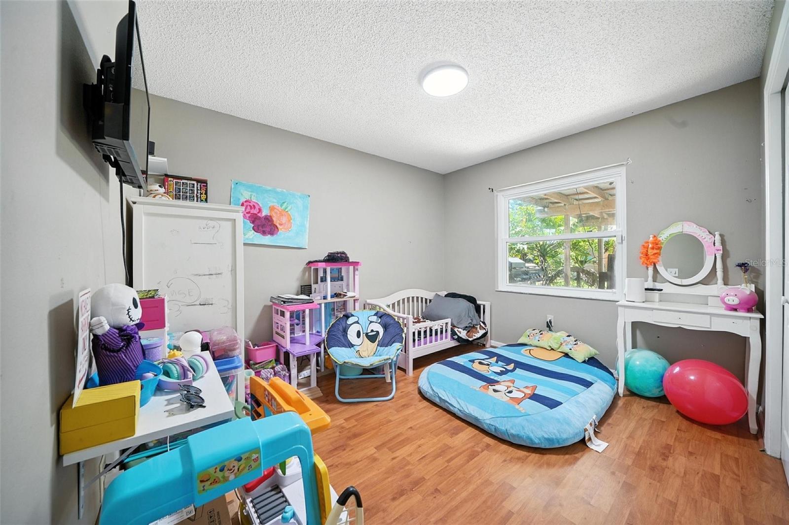 Listing photo id 21 for 22422 Stillwood Drive