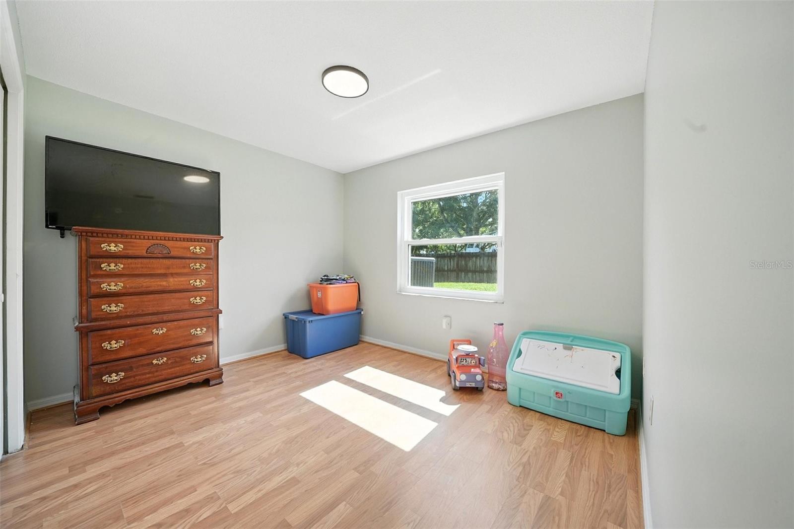 Listing photo id 23 for 22422 Stillwood Drive