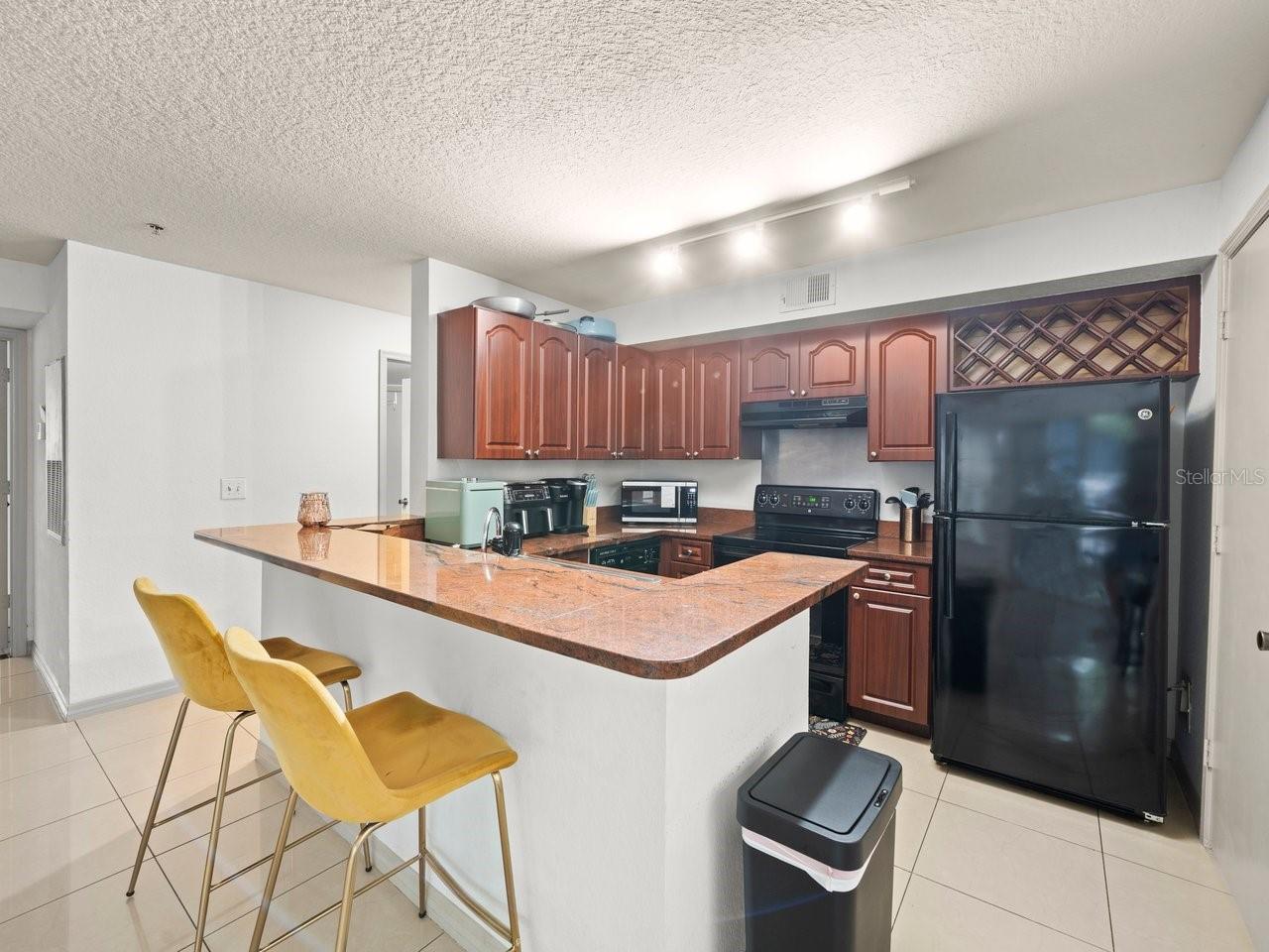 Image 11 of 36 For 12912 Arbor Isle Drive 202