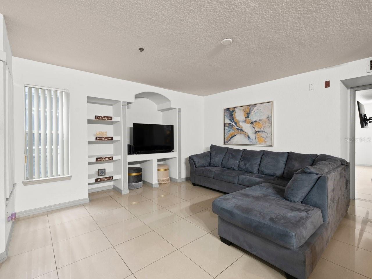 Image 6 of 36 For 12912 Arbor Isle Drive 202