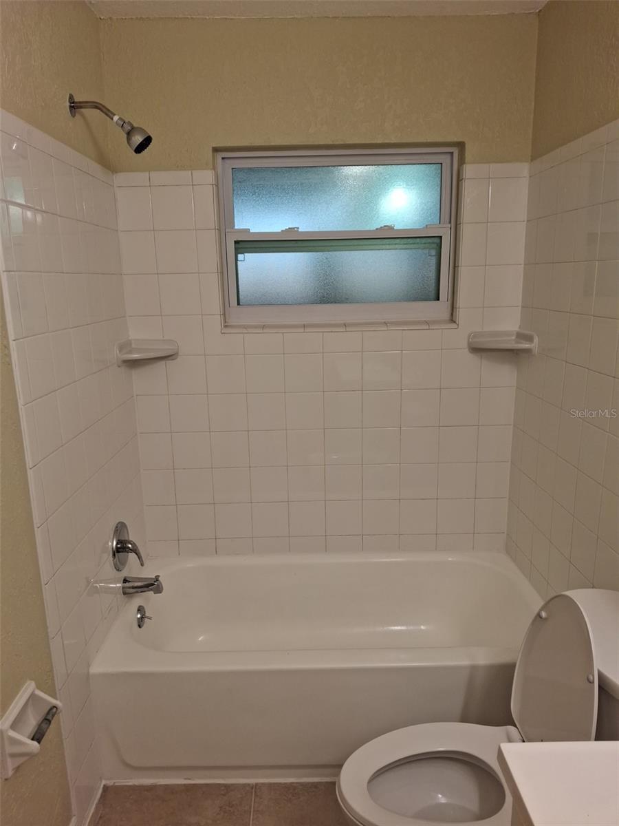 Image 6 of 11 For 4259 40 Avenue N