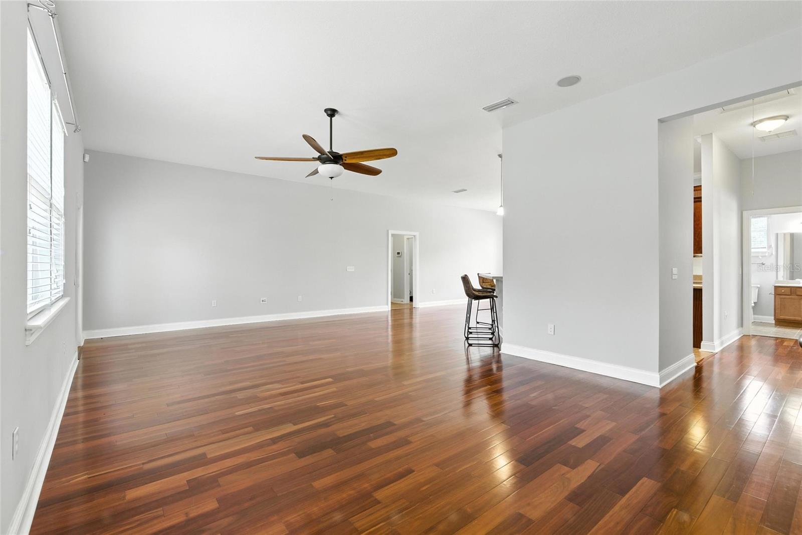 Image 13 of 32 For 16609 166th Drive