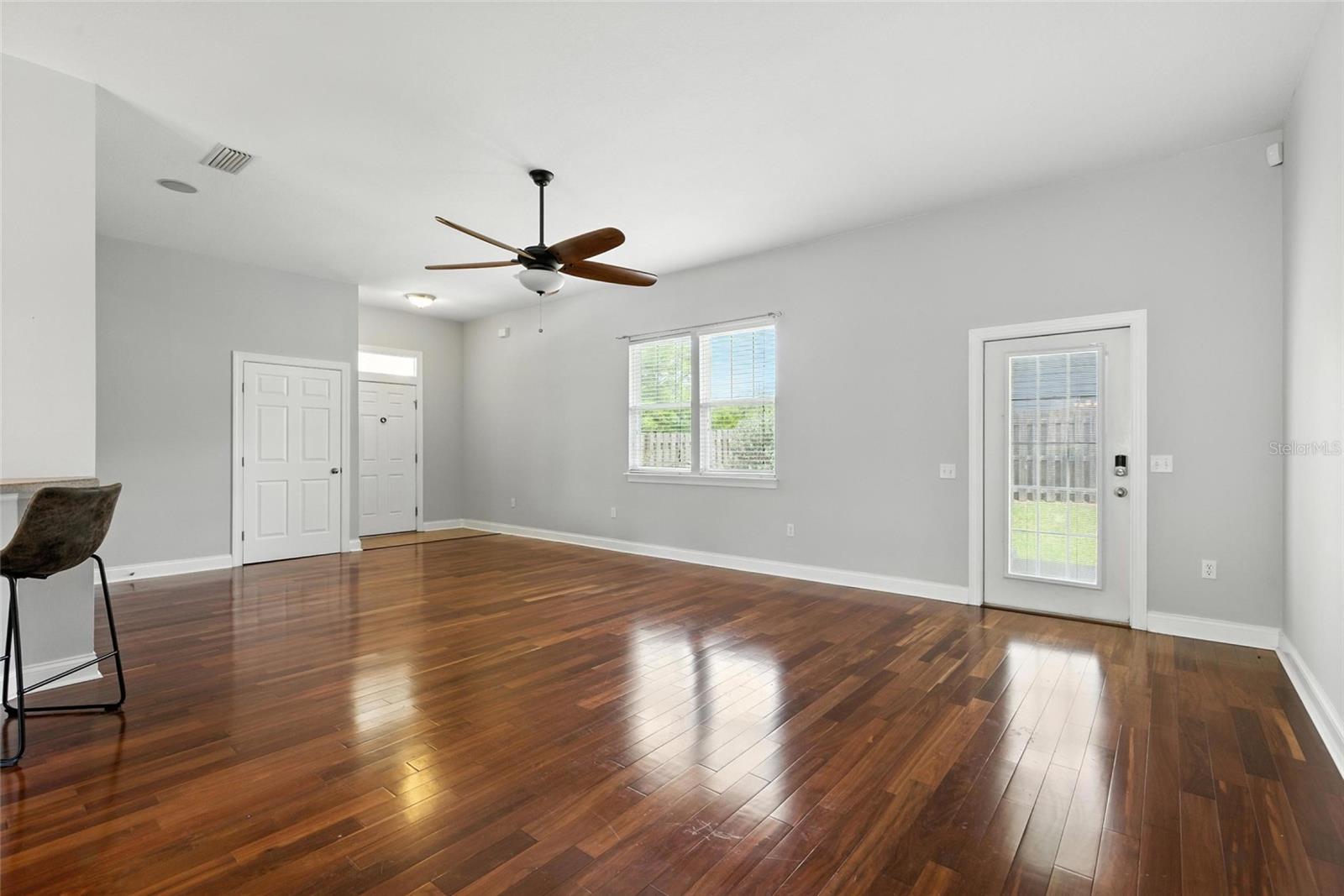 Image 15 of 32 For 16609 166th Drive