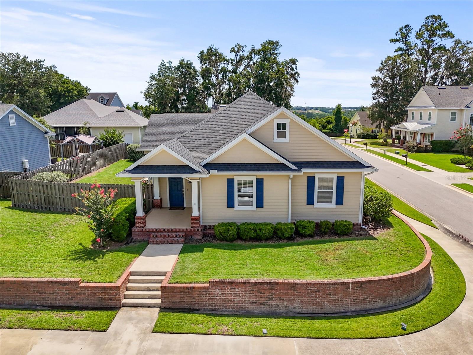 Image 2 of 32 For 16609 166th Drive