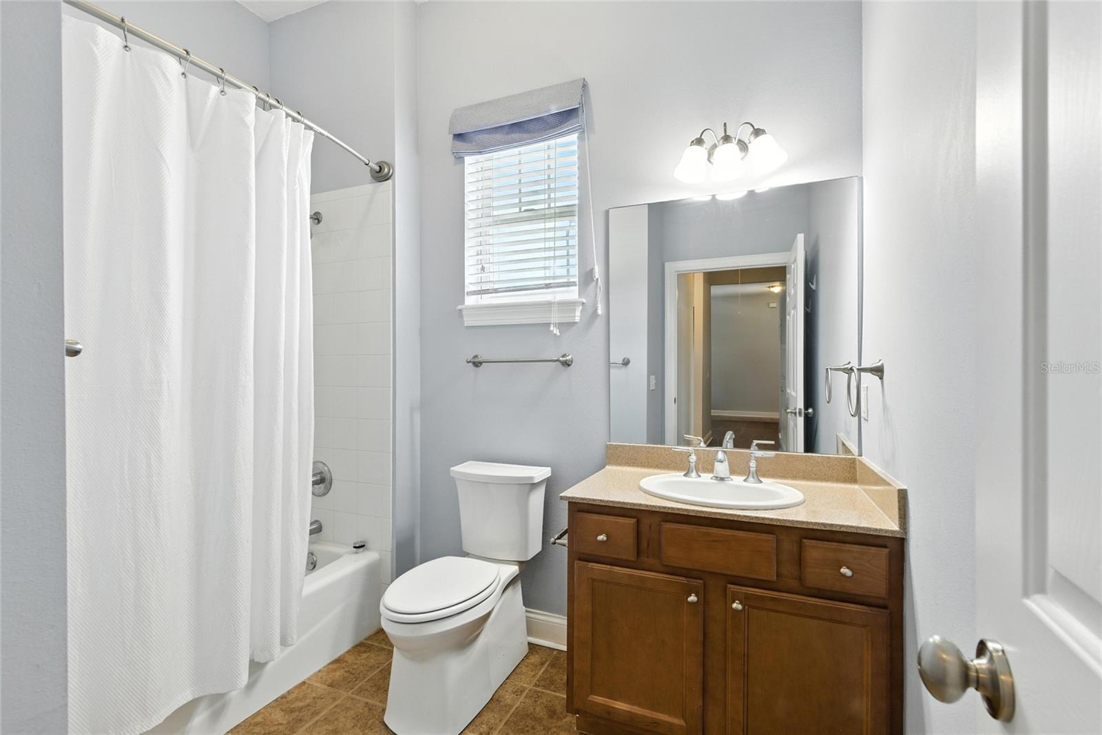 Image 23 of 32 For 16609 166th Drive