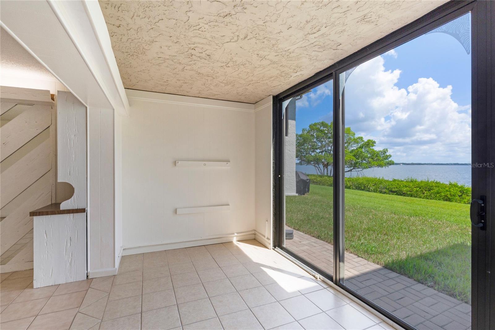 Image 12 of 59 For 2980 Haines Bayshore Road 105