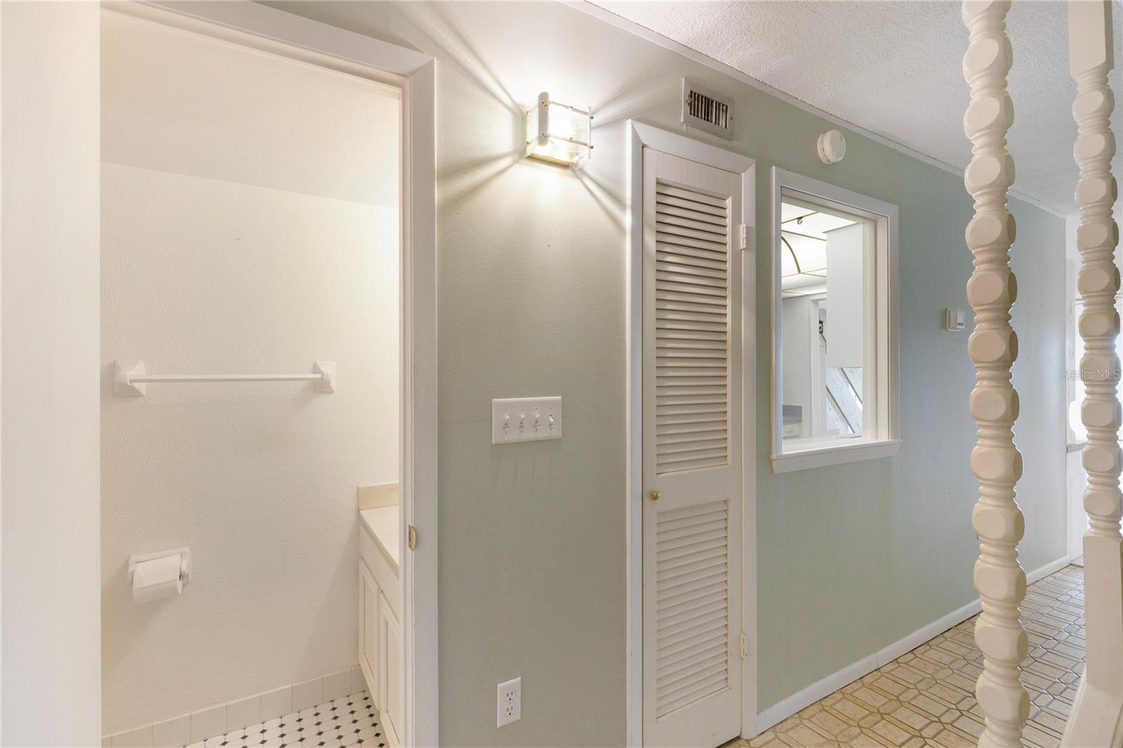 Image 17 of 59 For 2980 Haines Bayshore Road 105