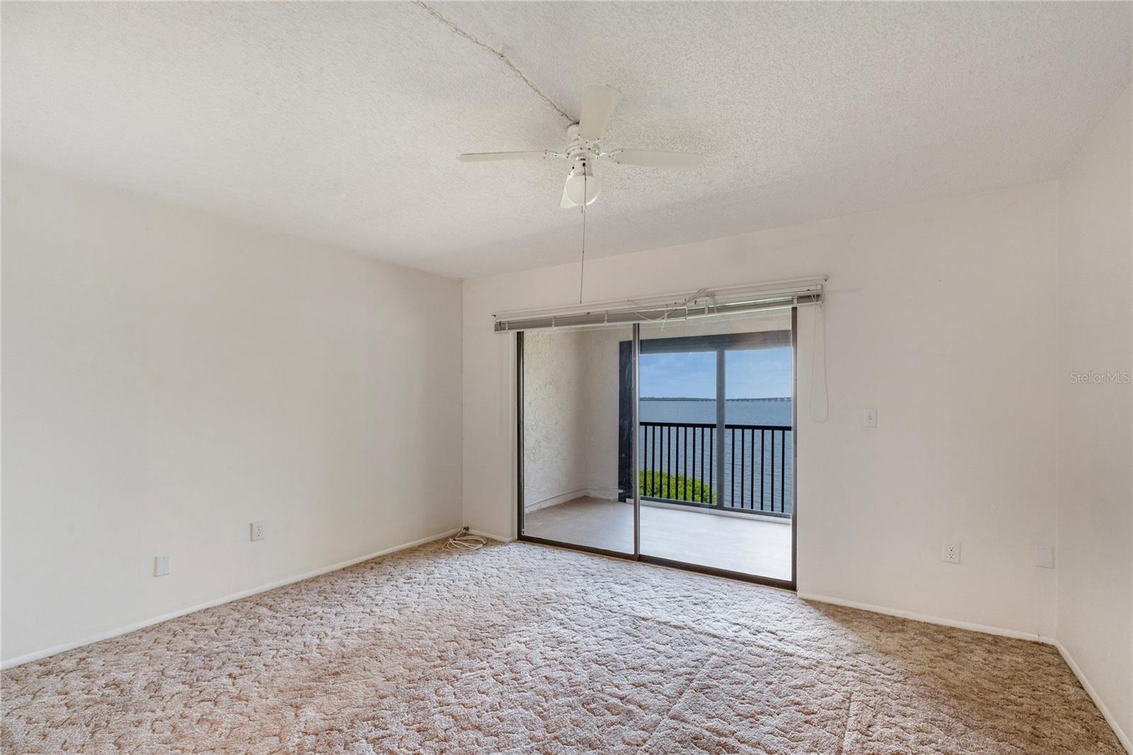 Image 21 of 59 For 2980 Haines Bayshore Road 105