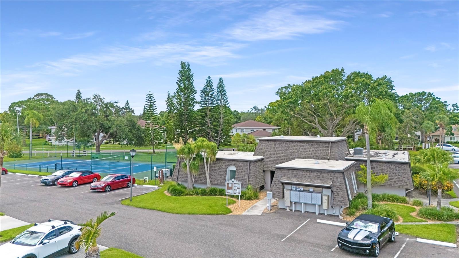 Image 35 of 59 For 2980 Haines Bayshore Road 105