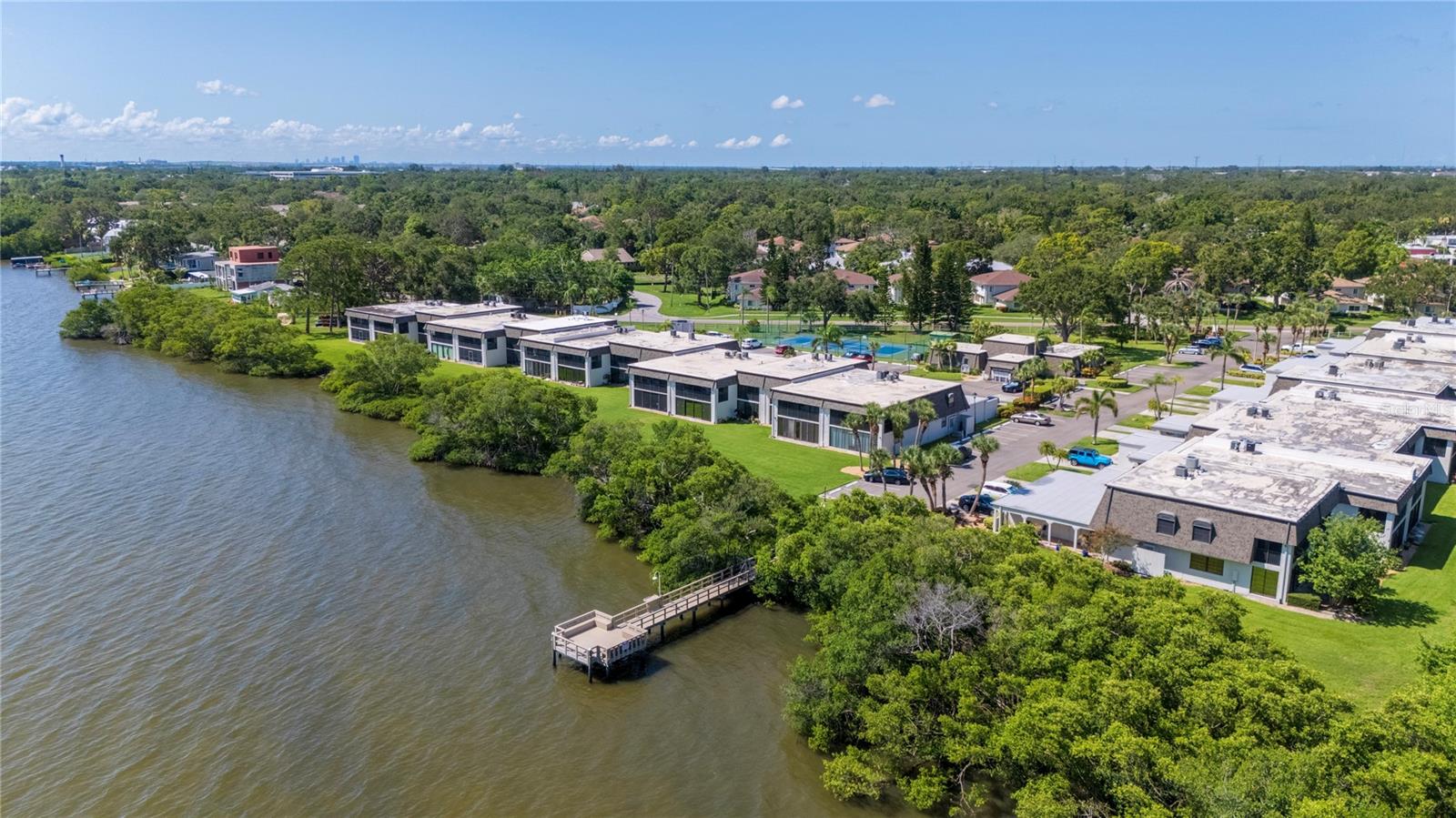 Image 49 of 59 For 2980 Haines Bayshore Road 105