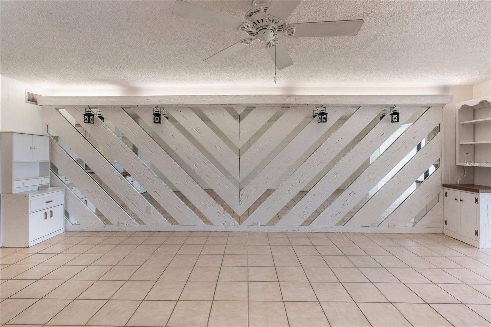 Image 5 of 59 For 2980 Haines Bayshore Road 105