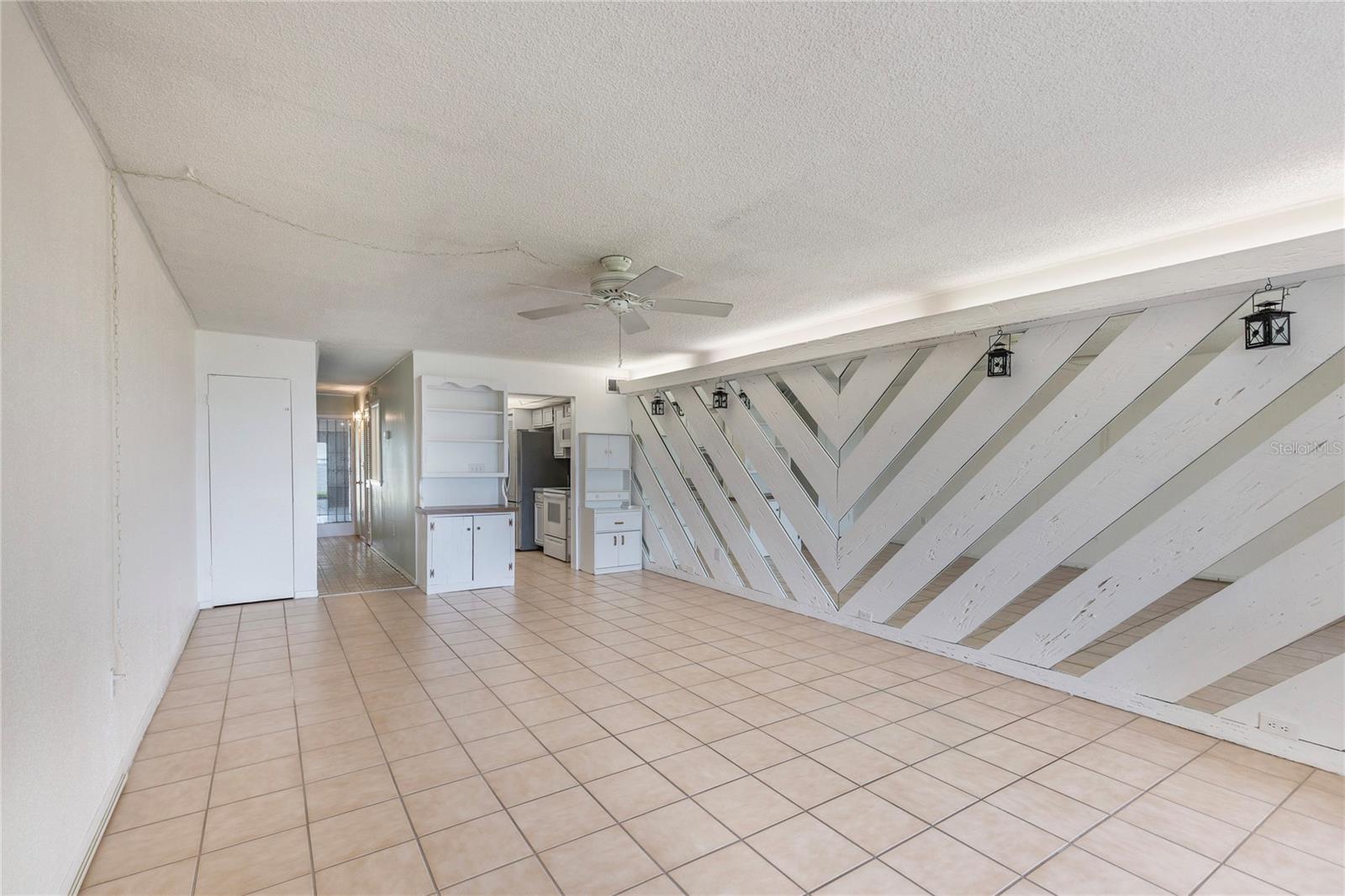 Image 6 of 59 For 2980 Haines Bayshore Road 105