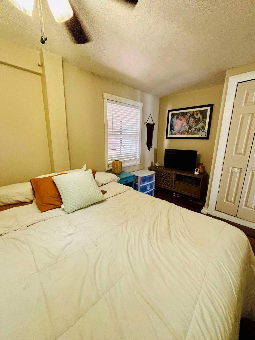 Image 10 of 31 For 3135 33rd Avenue N