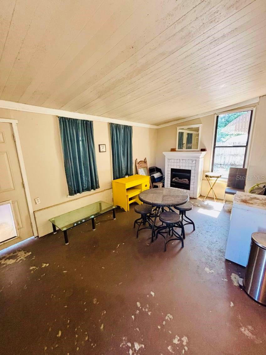 Image 22 of 31 For 3135 33rd Avenue N