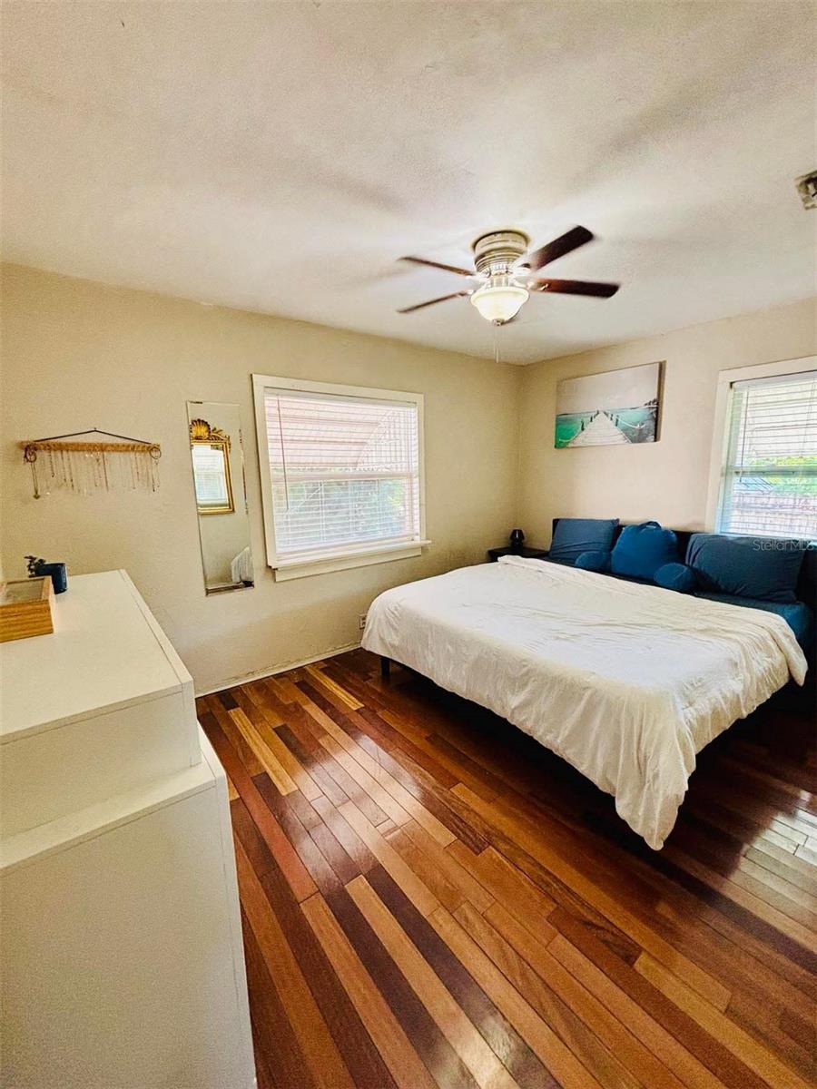 Image 3 of 31 For 3135 33rd Avenue N