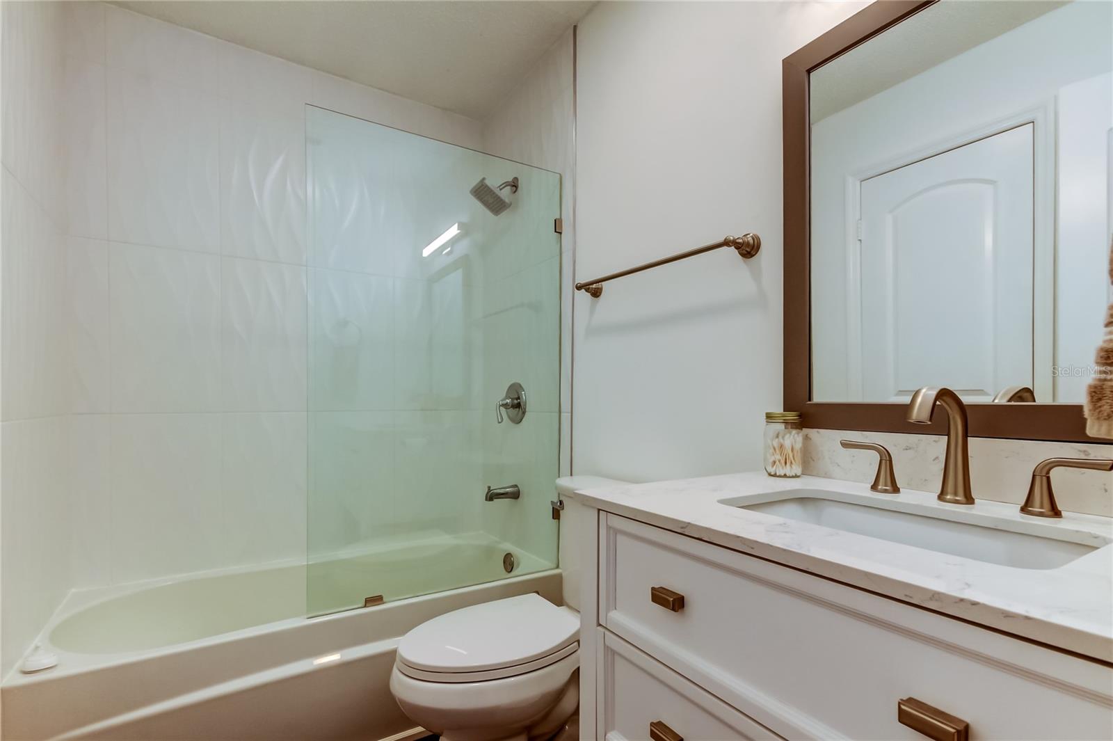 Image 17 of 55 For 9481 Highland Oak Drive 1308