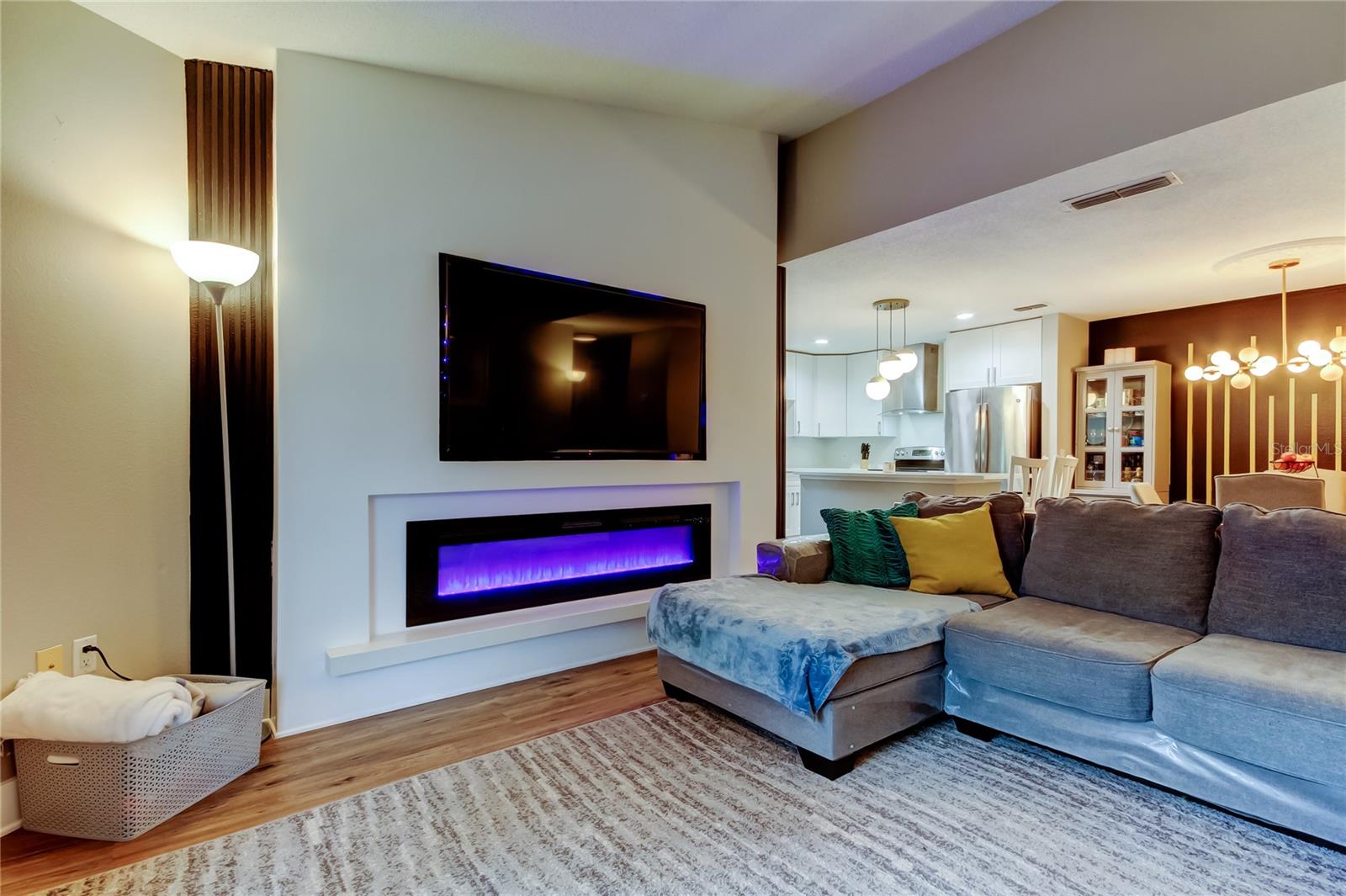 Image 3 of 55 For 9481 Highland Oak Drive 1308