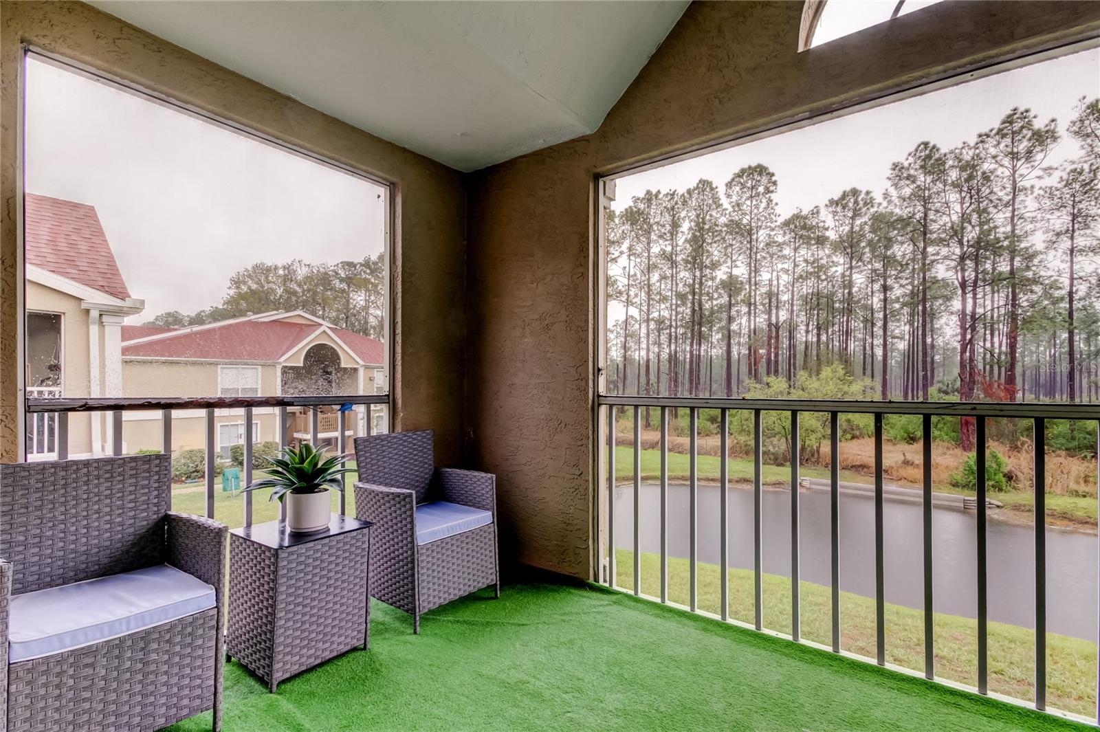 Image 32 of 55 For 9481 Highland Oak Drive 1308