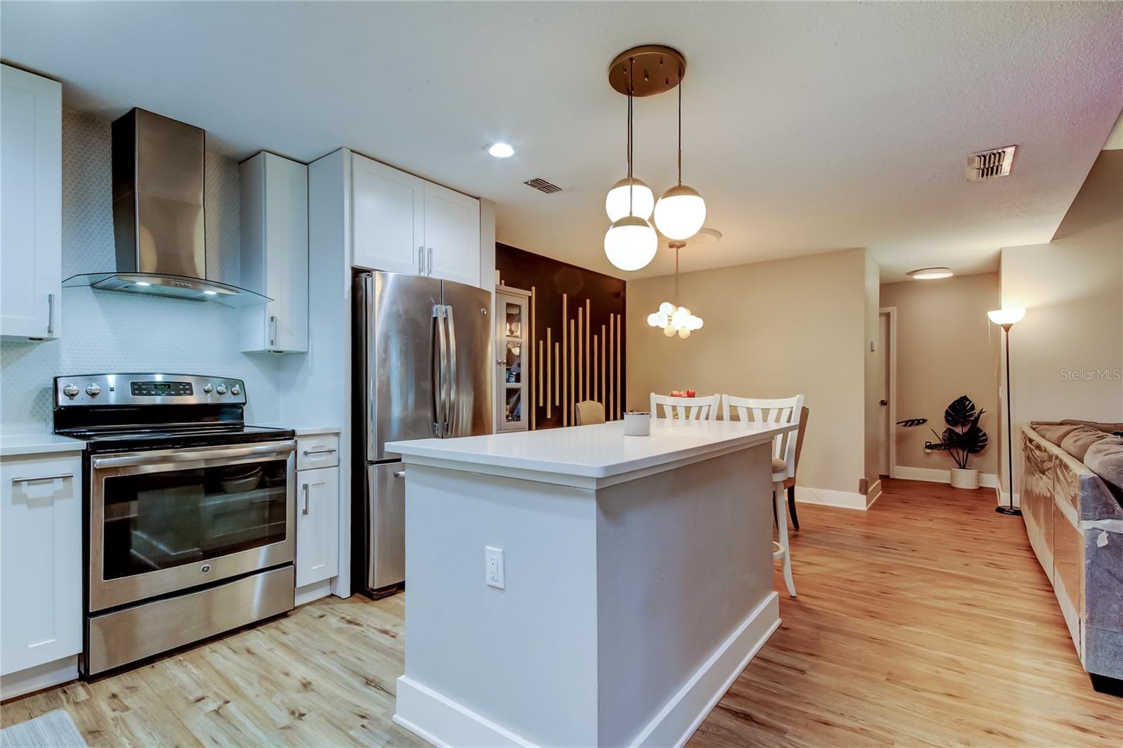 Image 6 of 55 For 9481 Highland Oak Drive 1308
