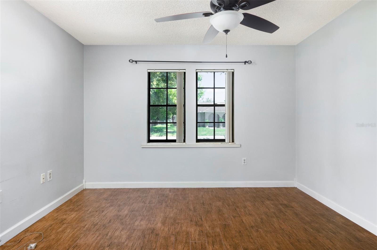 Image 11 of 22 For 13205 Woodward Drive