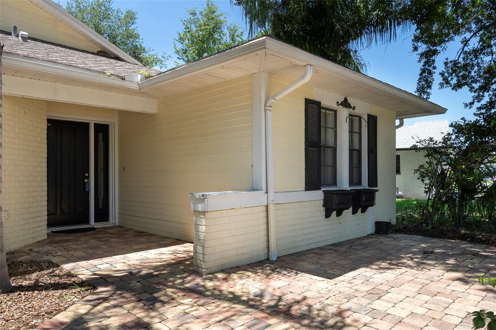 Image 3 of 22 For 13205 Woodward Drive