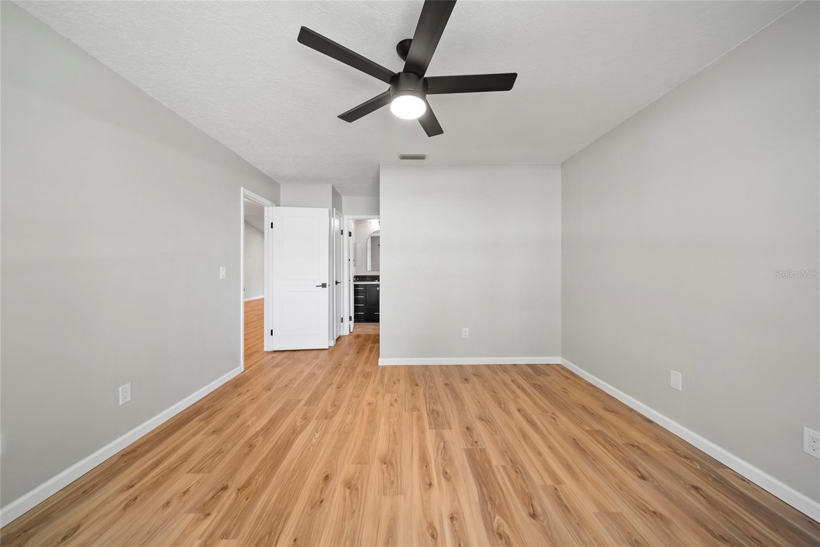 Image 14 of 38 For 4639 Cabbage Palm Drive