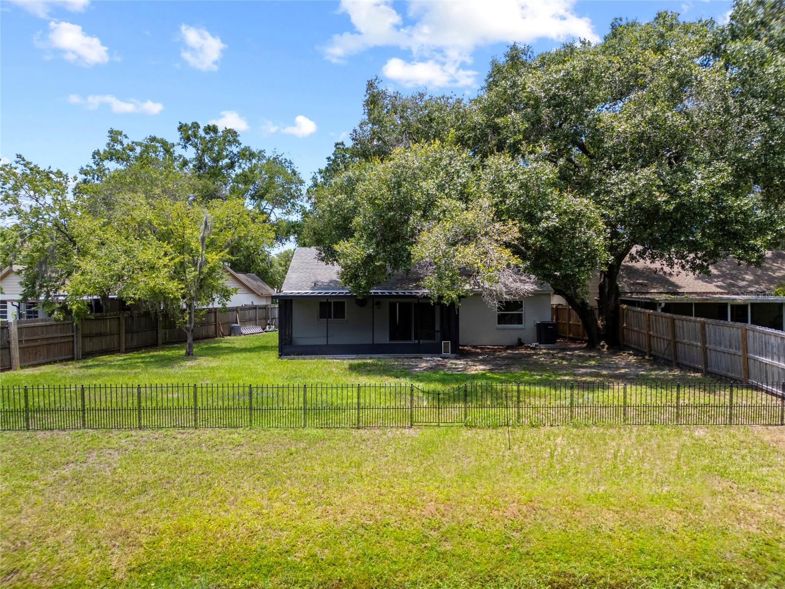 Image 28 of 38 For 4639 Cabbage Palm Drive