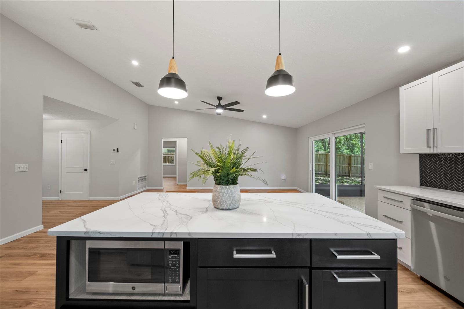 Image 6 of 38 For 4639 Cabbage Palm Drive