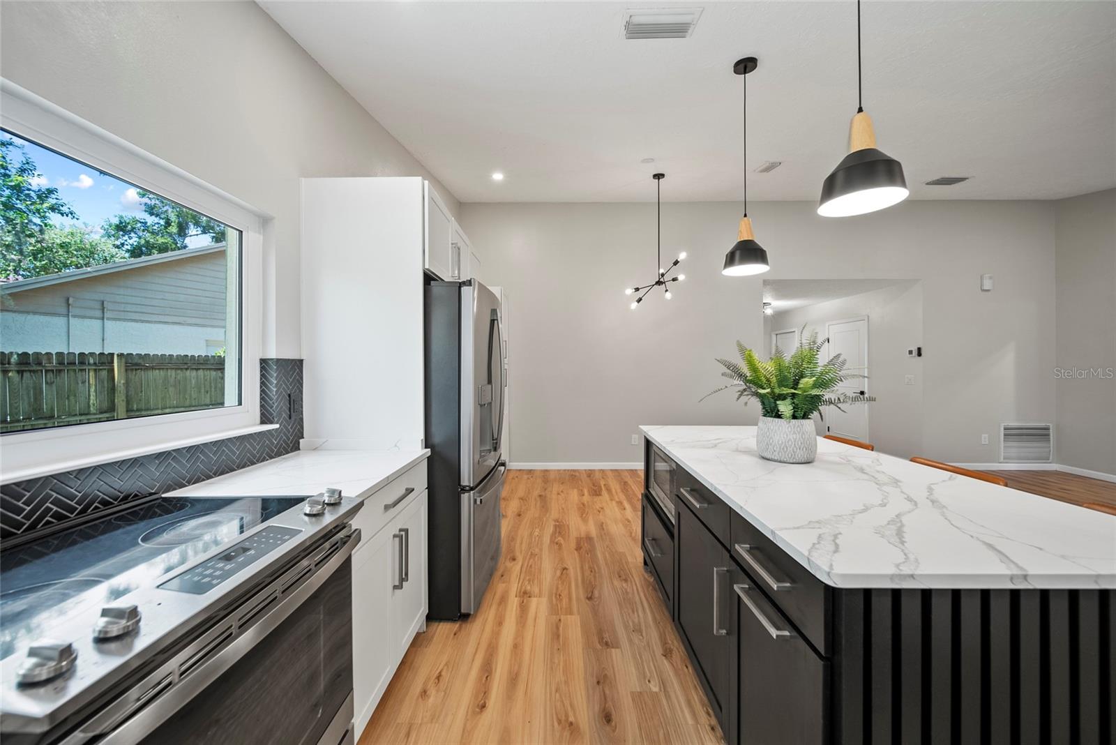 Image 7 of 38 For 4639 Cabbage Palm Drive