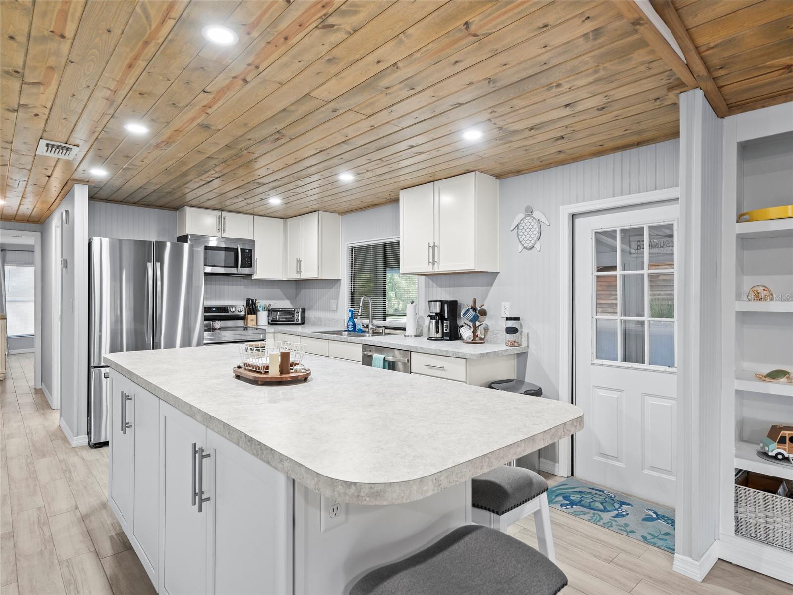Image 8 of 53 For 6999 Richard Drive
