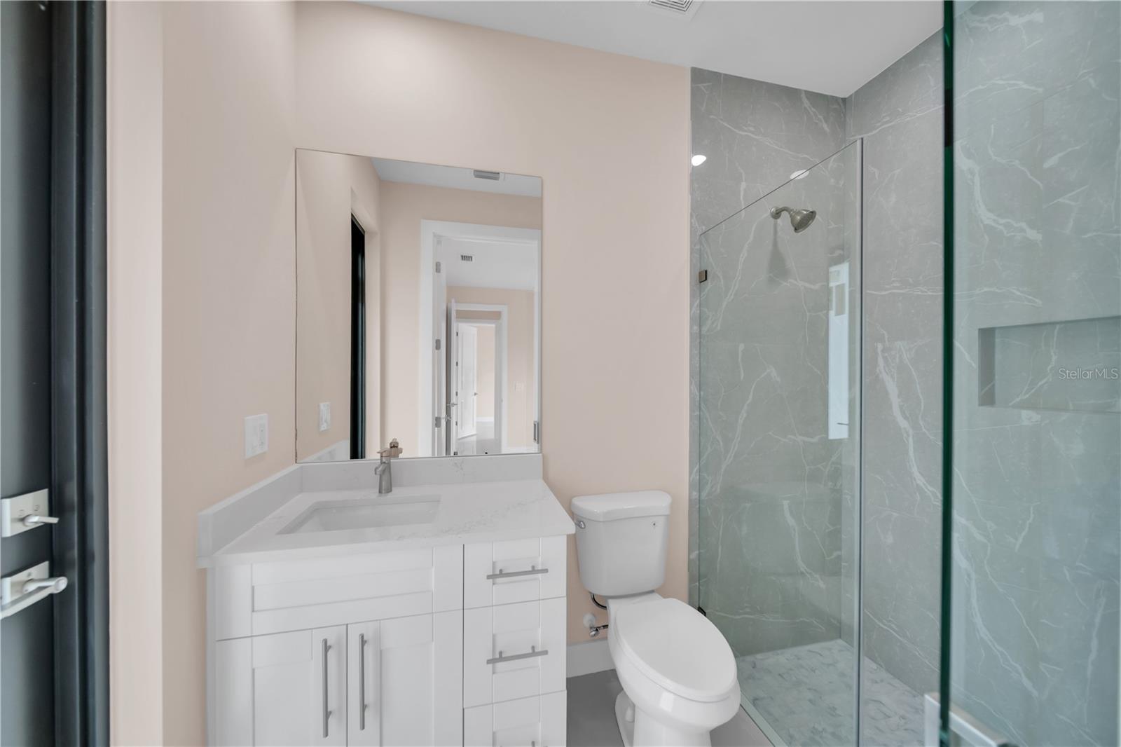 Image 12 of 28 For 2606 34th Street Sw