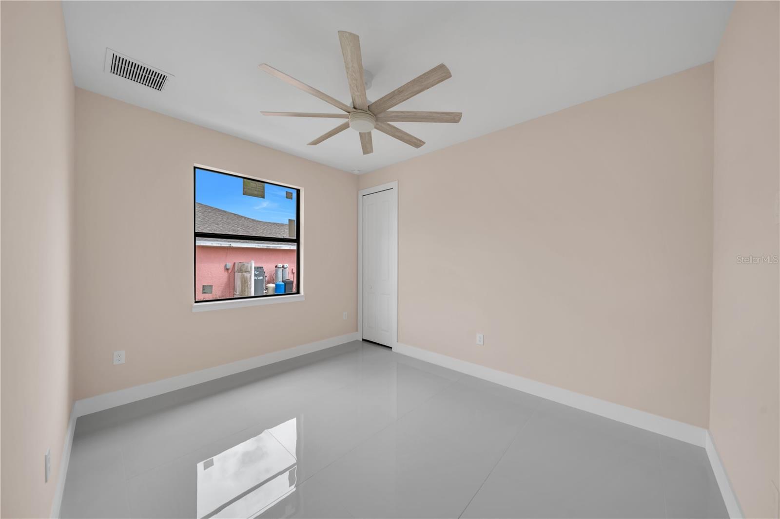 Image 13 of 28 For 2606 34th Street Sw