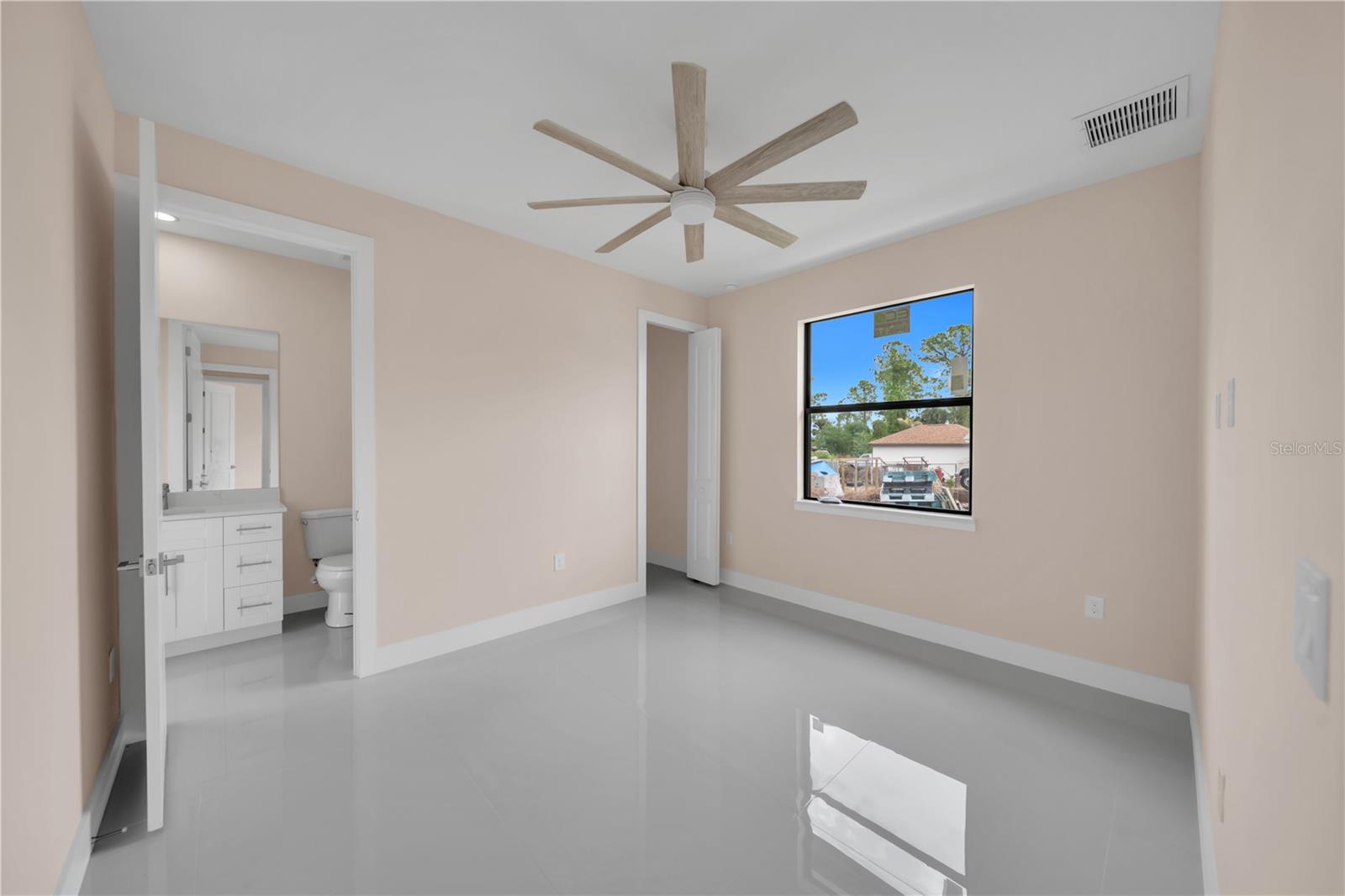 Image 14 of 28 For 2606 34th Street Sw