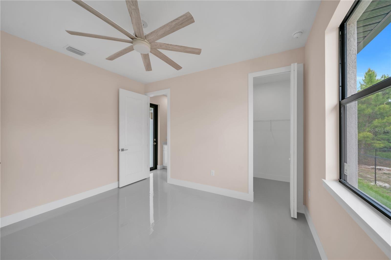 Image 18 of 28 For 2606 34th Street Sw