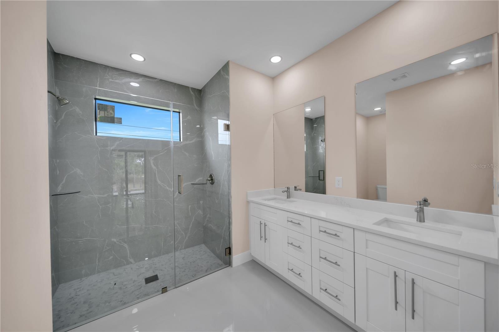 Image 22 of 28 For 2606 34th Street Sw