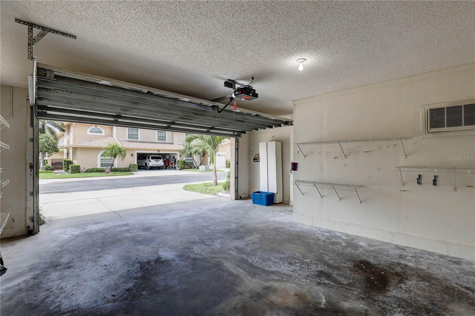 Image 27 of 35 For 8990 Antigua Drive