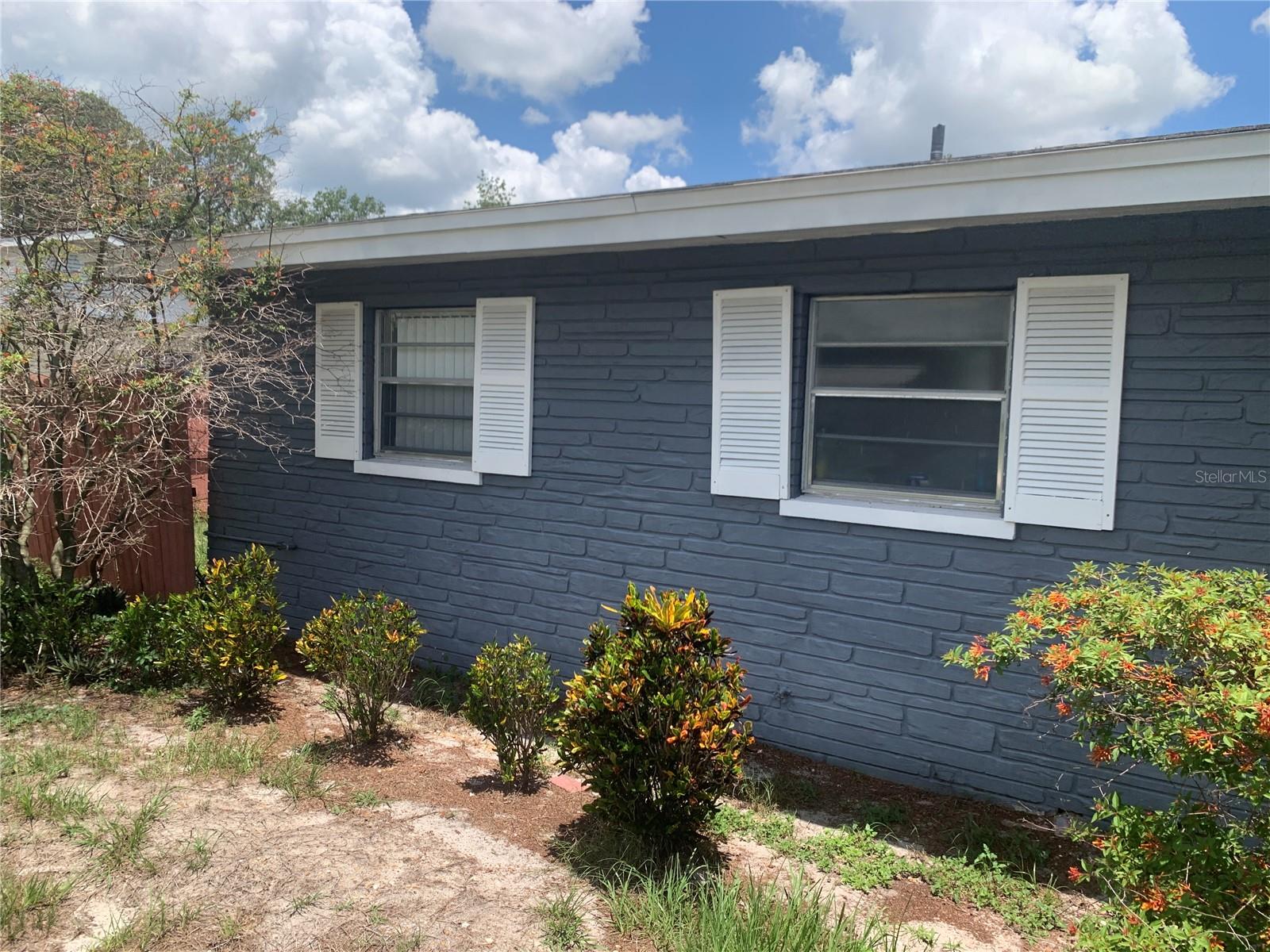 Image 4 of 9 For 119 Allen Avenue