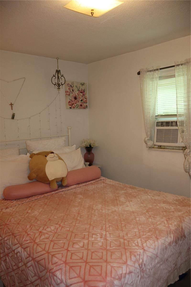 Image 11 of 18 For 1006 Gray Street