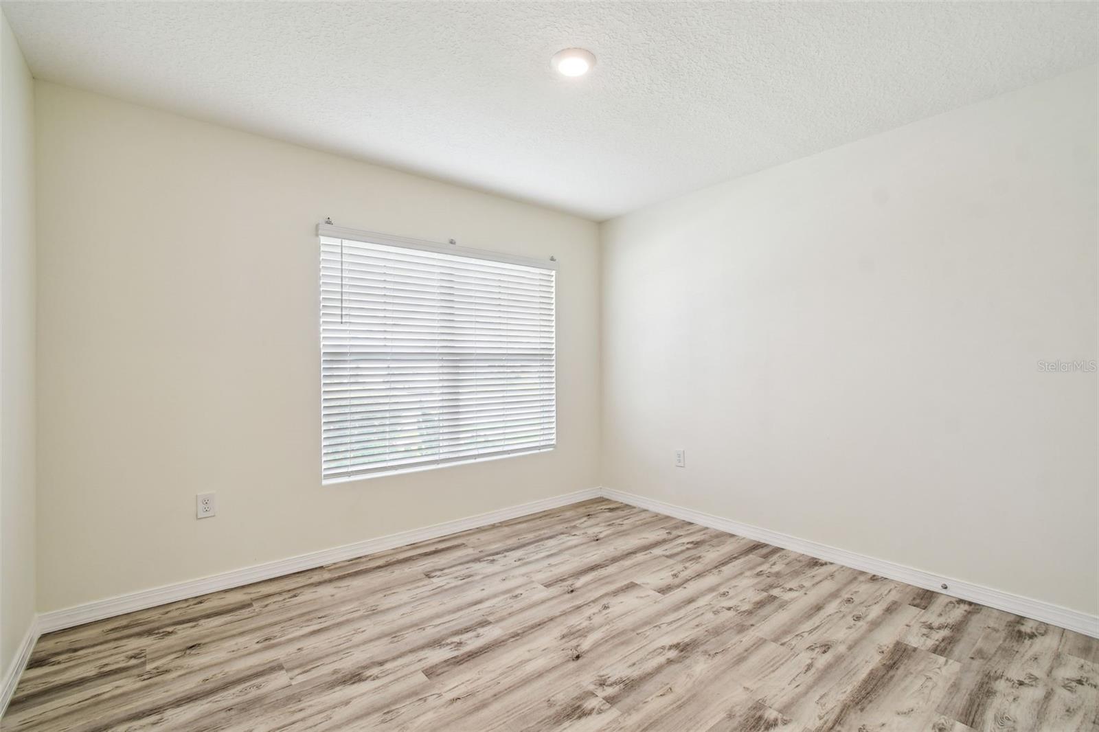Image 17 of 64 For 4119 Autumn Amber Drive