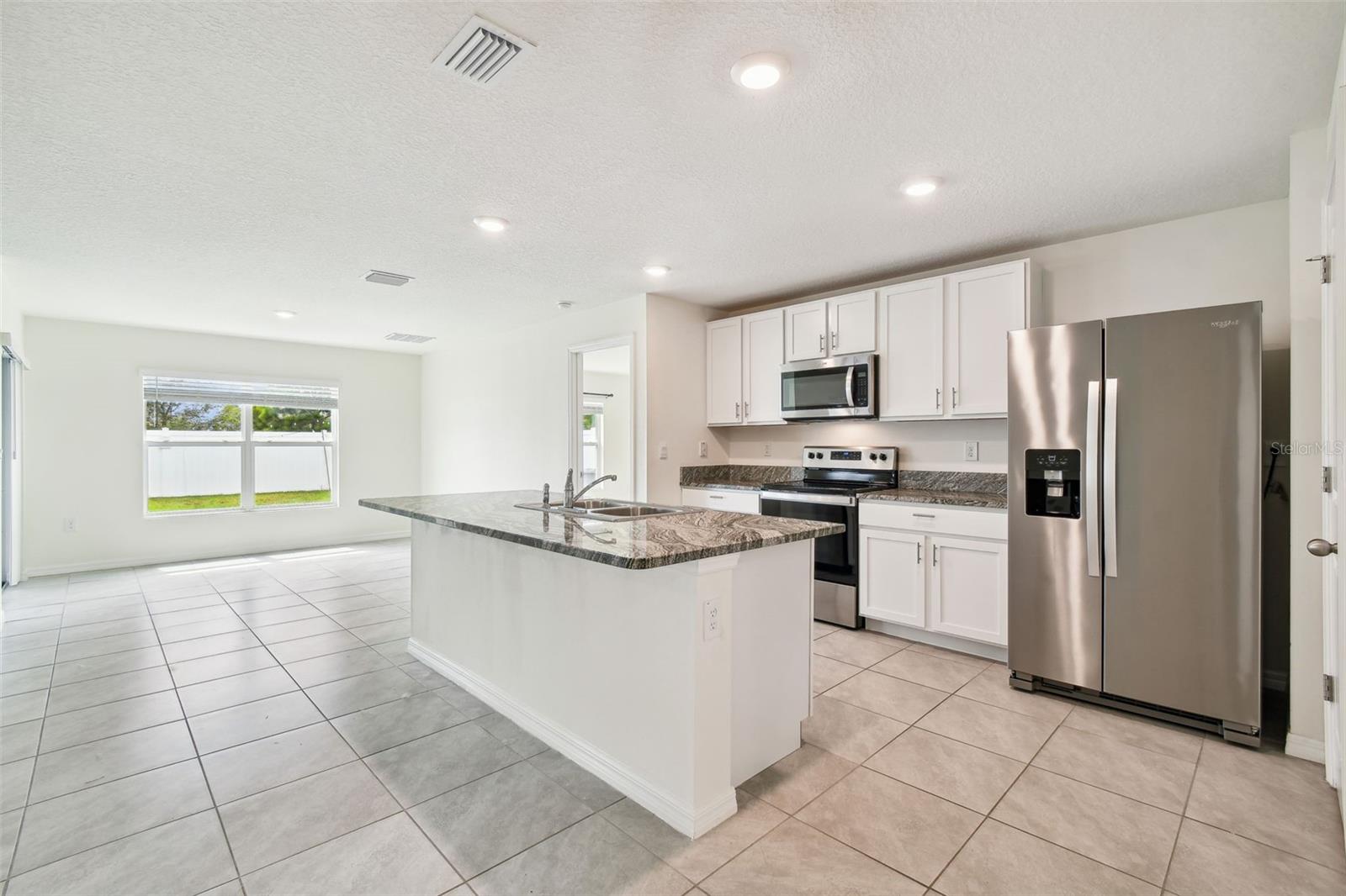 Image 5 of 64 For 4119 Autumn Amber Drive