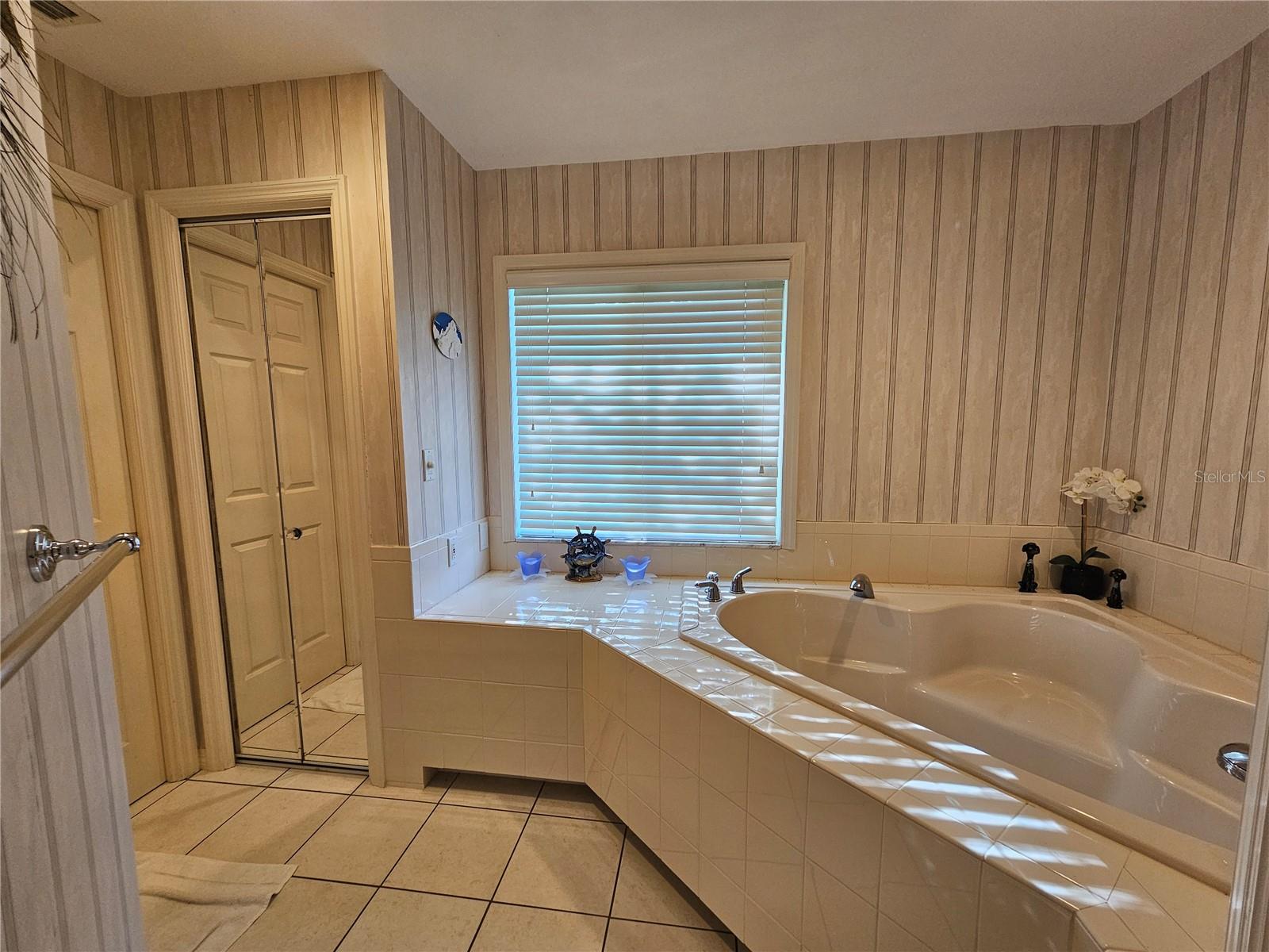 Image 32 of 45 For 2210 Bayou Drive