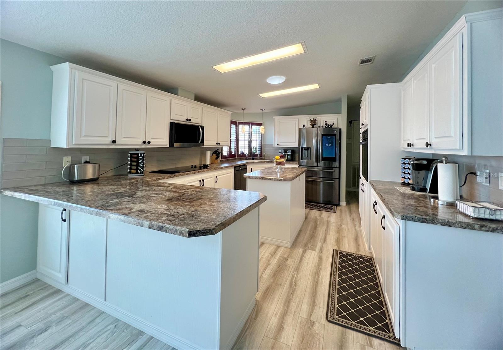 Image 36 of 100 For 1100 Belcher Road S 142