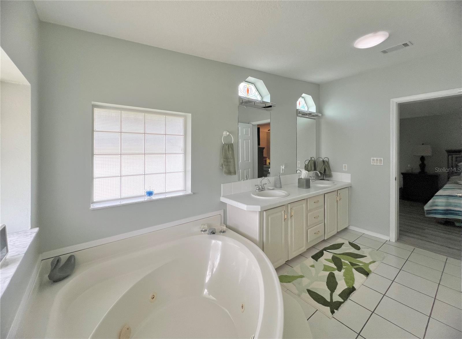 Image 65 of 100 For 1100 Belcher Road S 142