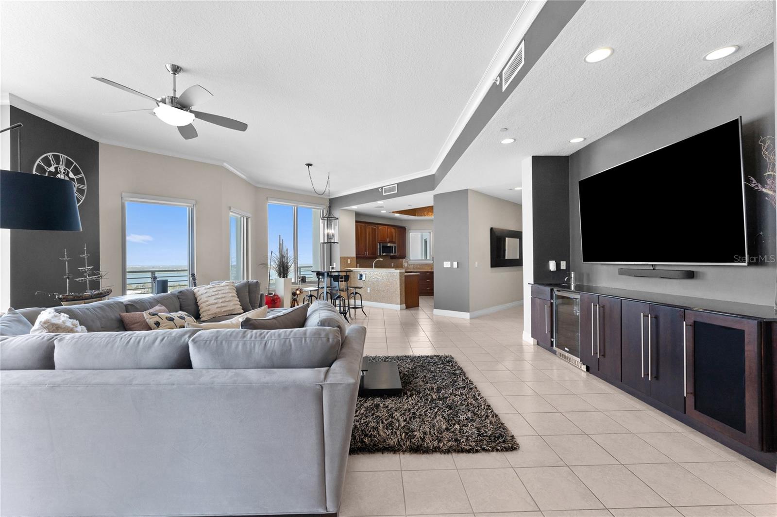 Image 11 of 49 For 1209 Cumberland Avenue 2703
