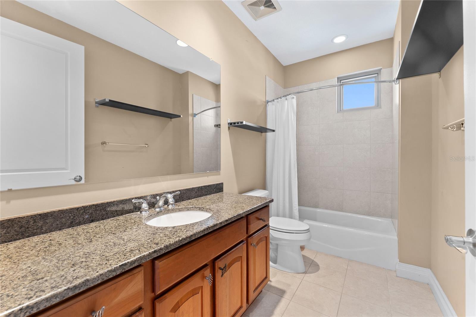 Image 26 of 49 For 1209 Cumberland Avenue 2703