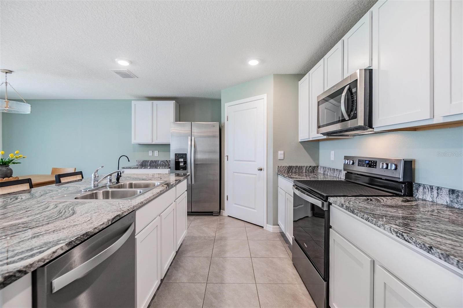 Image 10 of 45 For 13304 Mylion Way