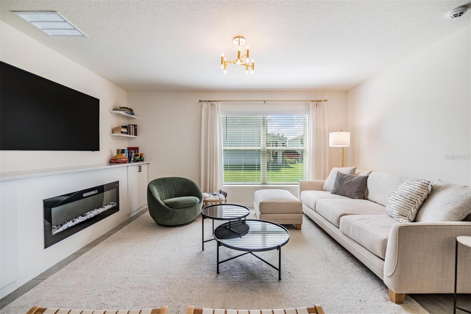Image 16 of 45 For 13304 Mylion Way