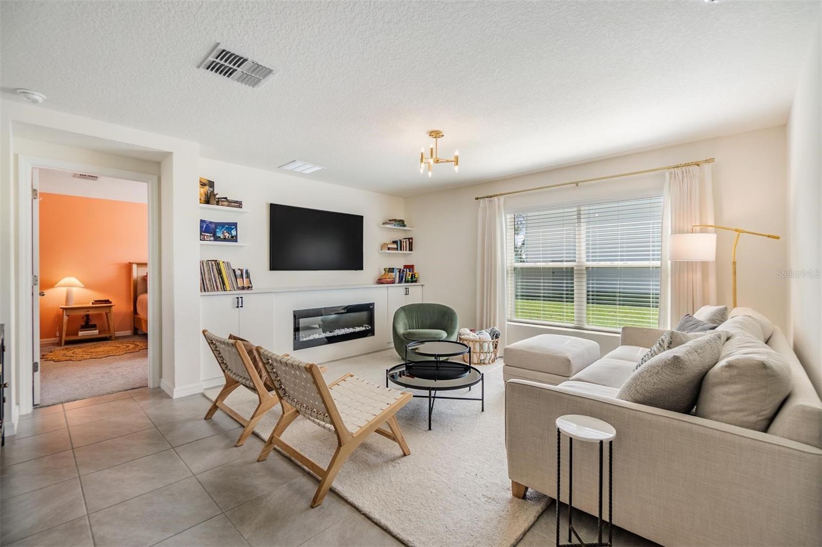 Image 19 of 45 For 13304 Mylion Way