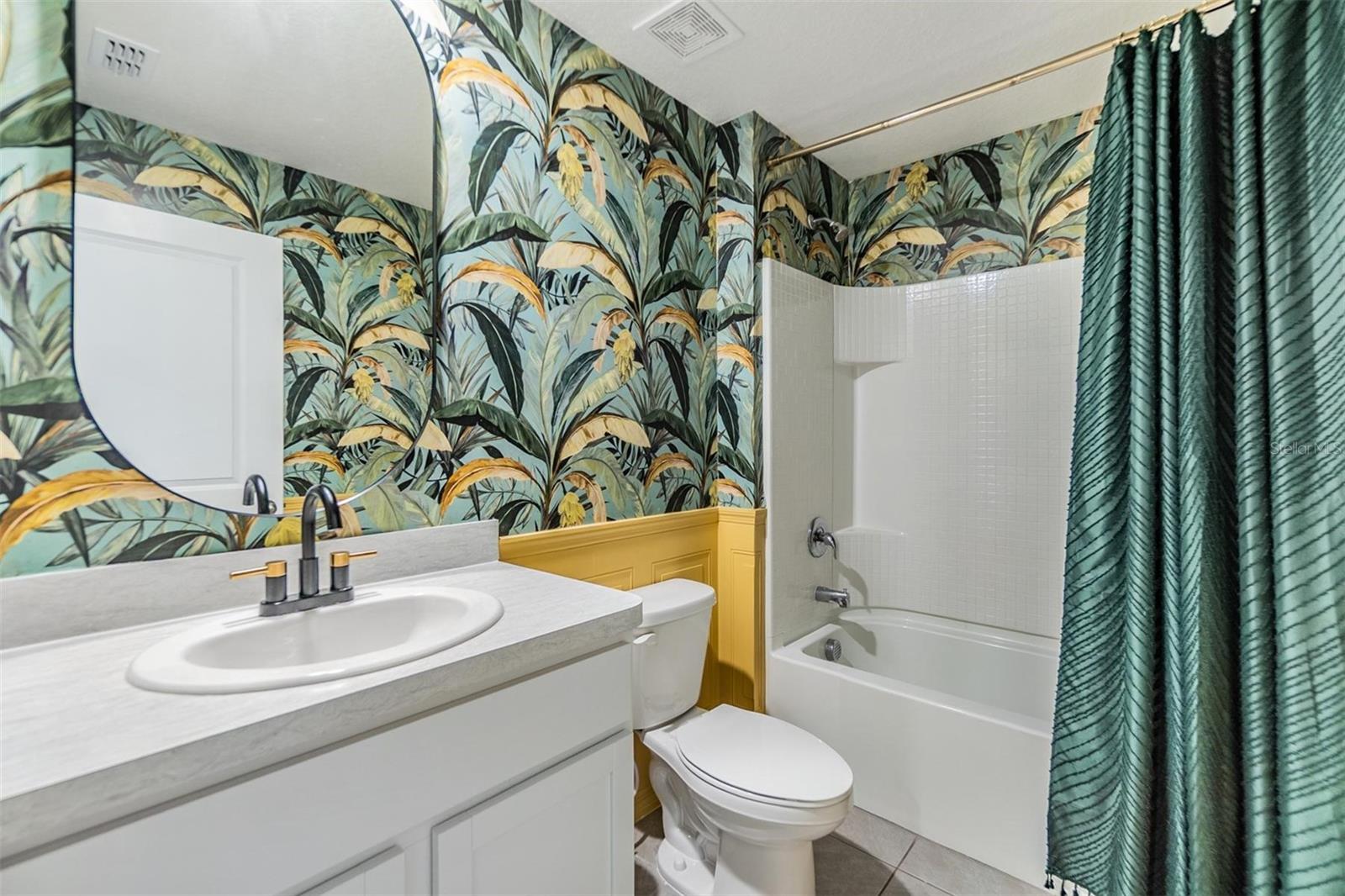 Image 27 of 45 For 13304 Mylion Way